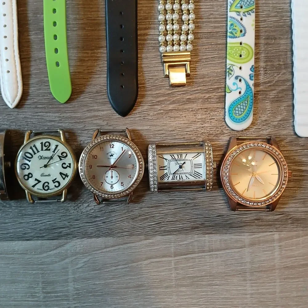 Huge Watch Lot of 40+ Mixed Brands Vintage & Modern Parts/Repair Untested-Box D3